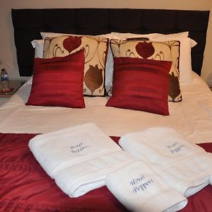 Double room En-suite shower